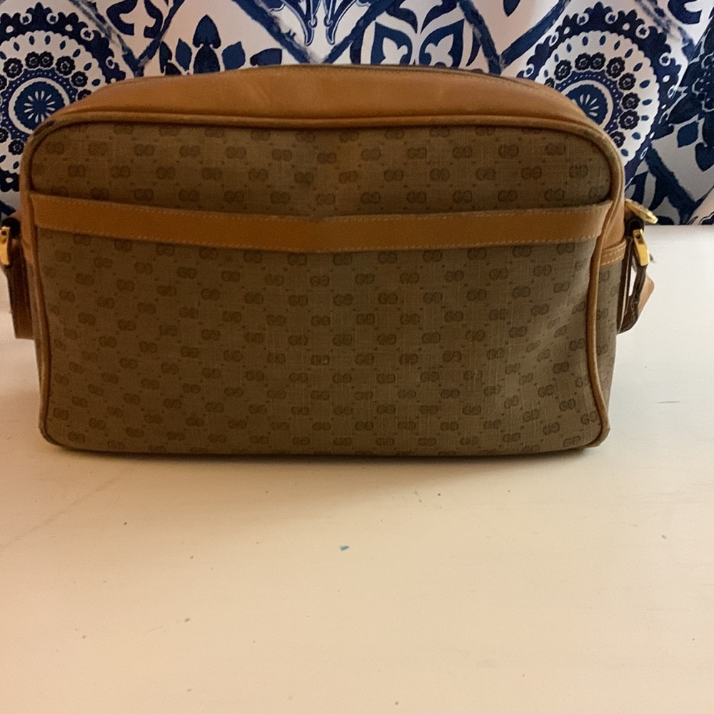Womens Vintage Gucci Handbag in great condition - Picture 6 of 6